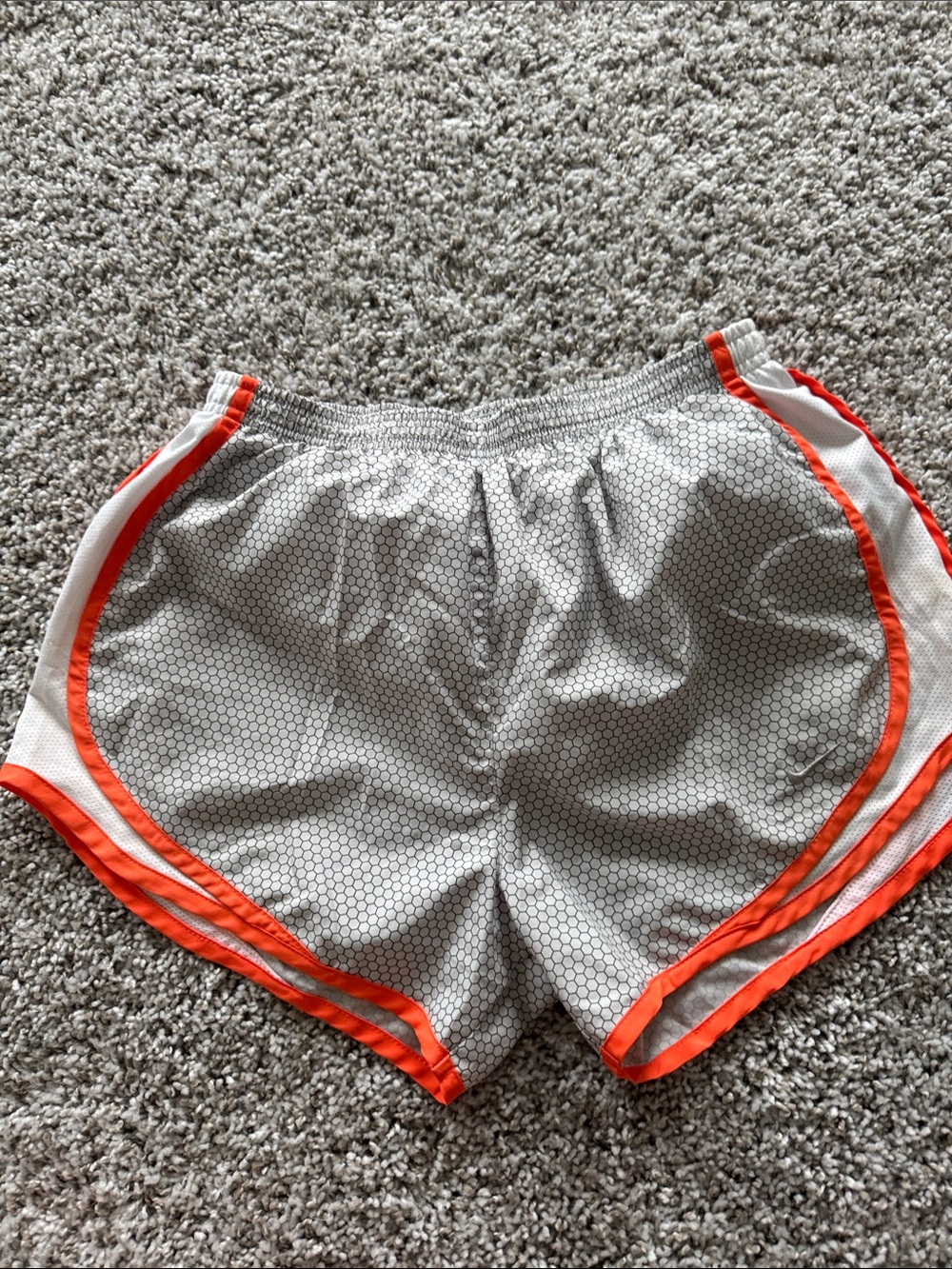 Nike women’s shorts lot size small - Picture 7 of 9